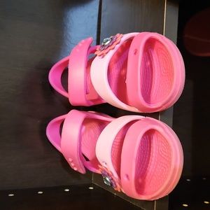 Girls Crocs pink sandals size C 11